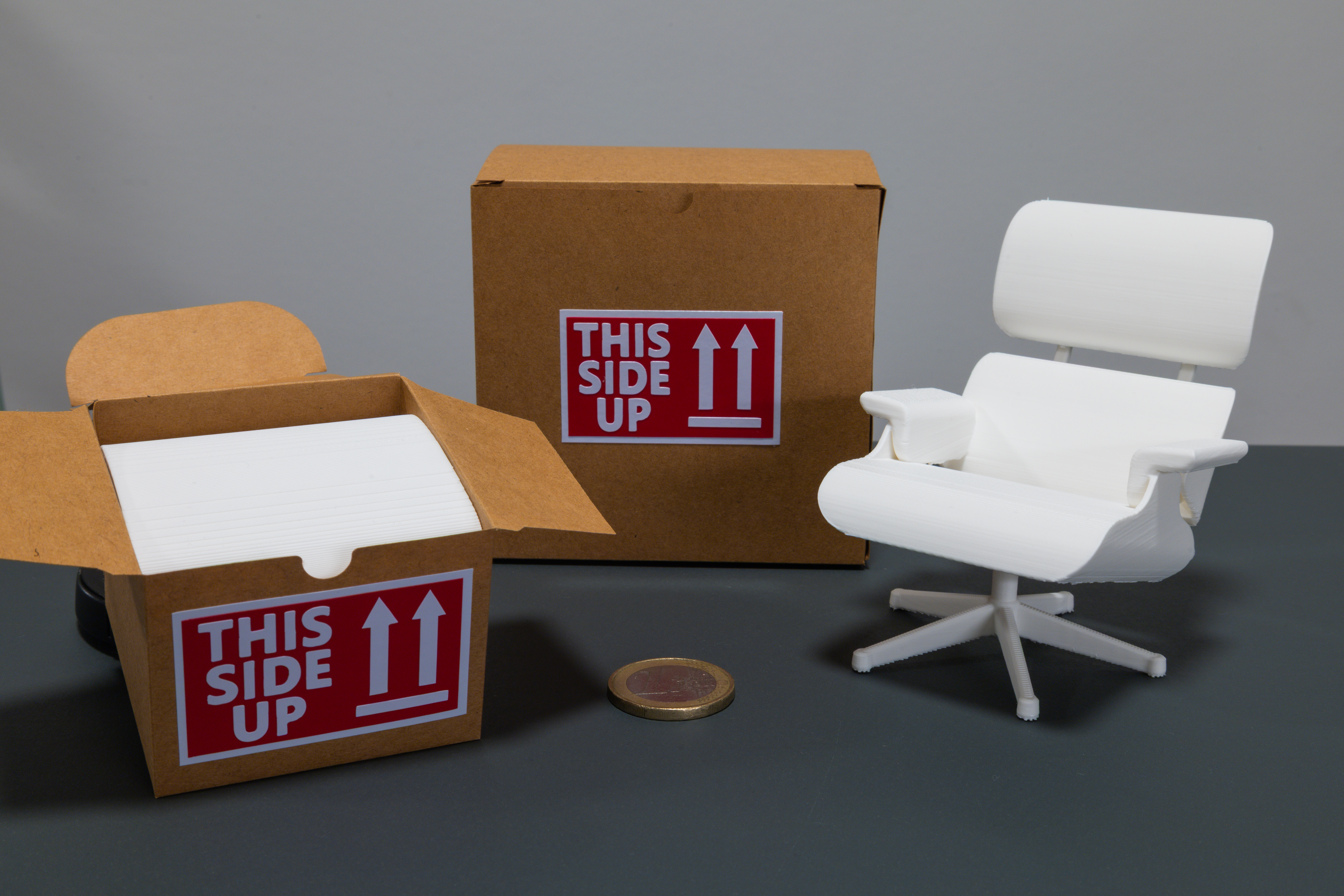 Eames Chair miniature in box