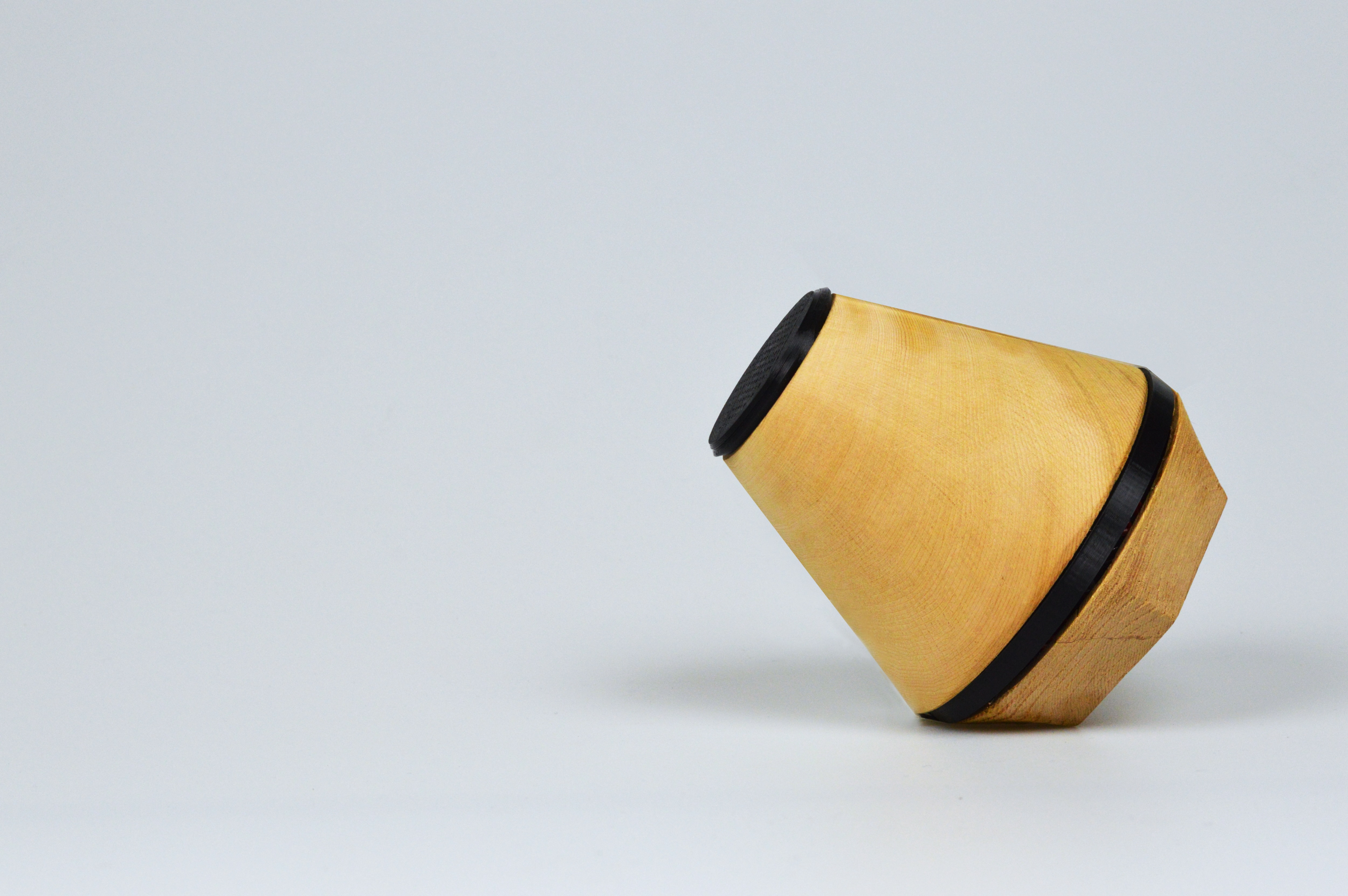 Musico wooden speaker